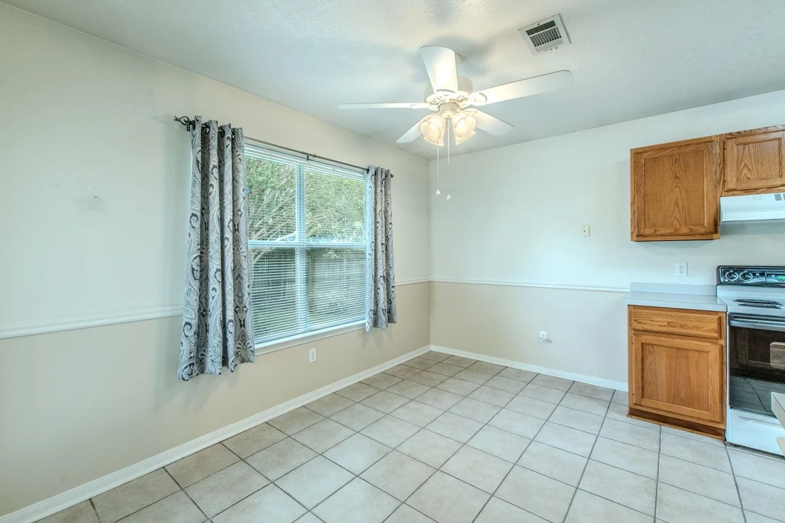 Photo of 4713 Hartrick Bluff RD