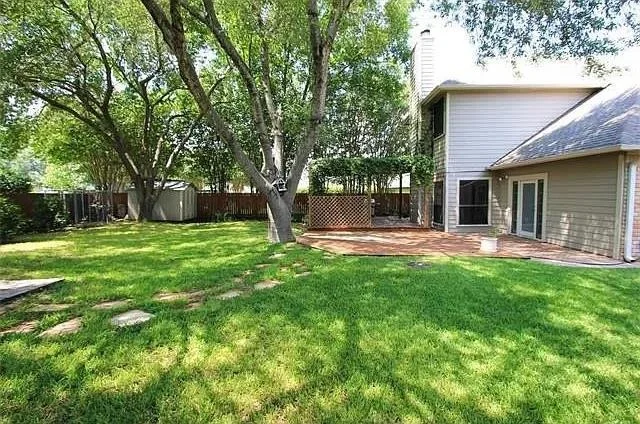 Photo of 303 Willow Wood DR
