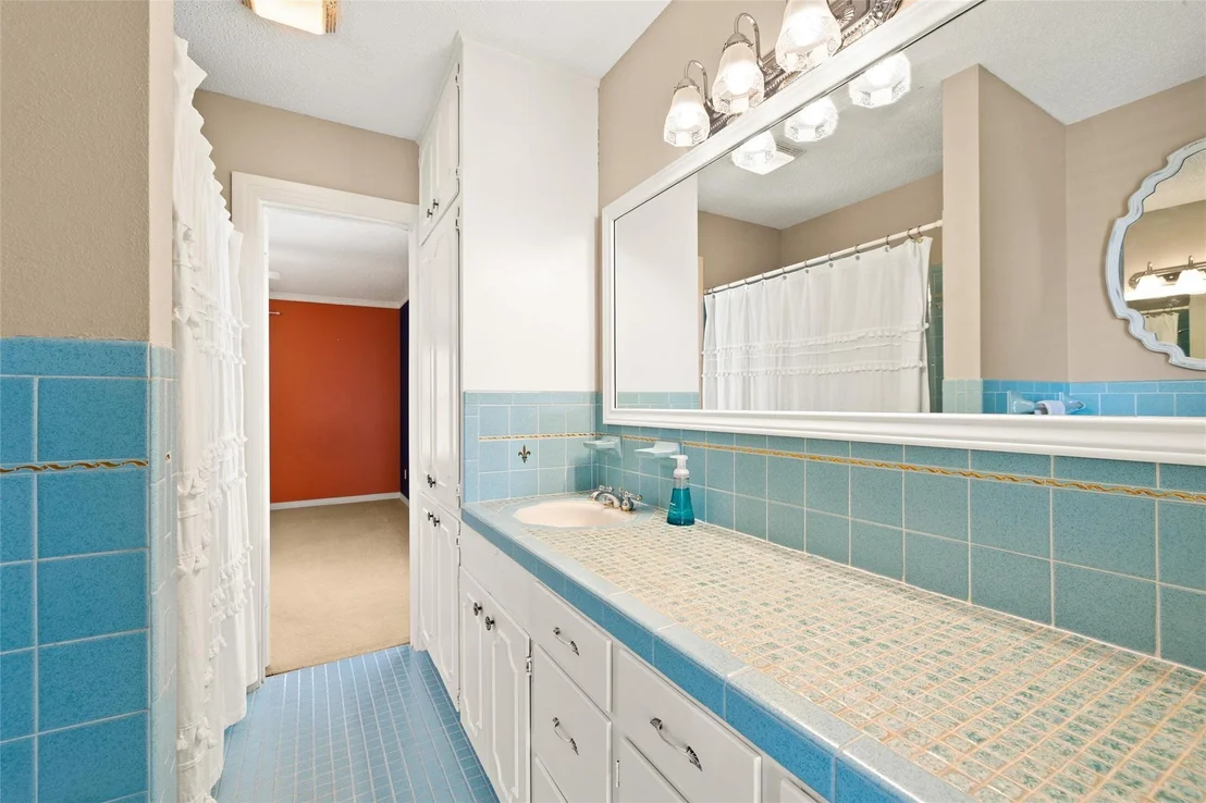 Photo of 4011 SIERRA DR