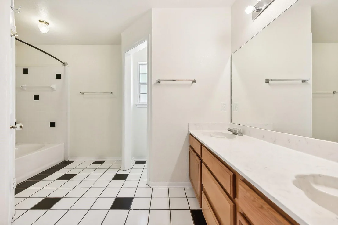 Photo of 4301 Adobe DR