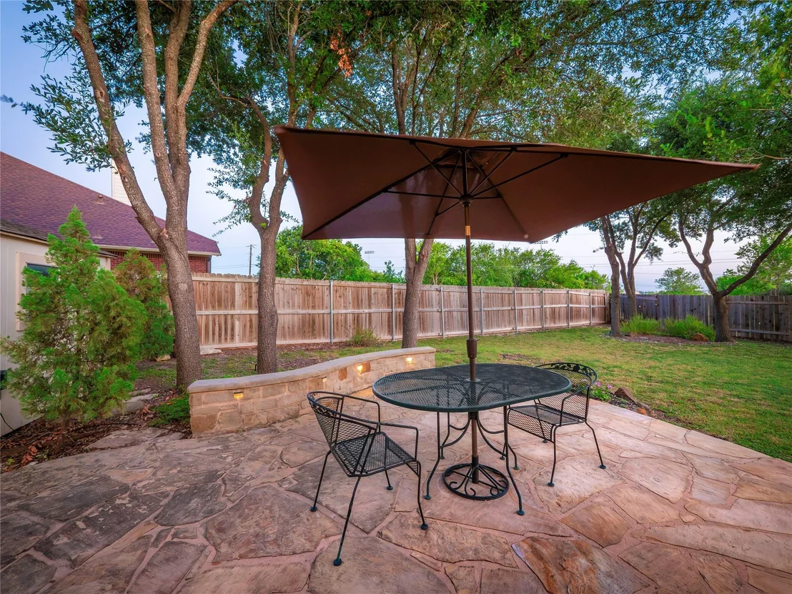 Photo of 2913 Clinton PL