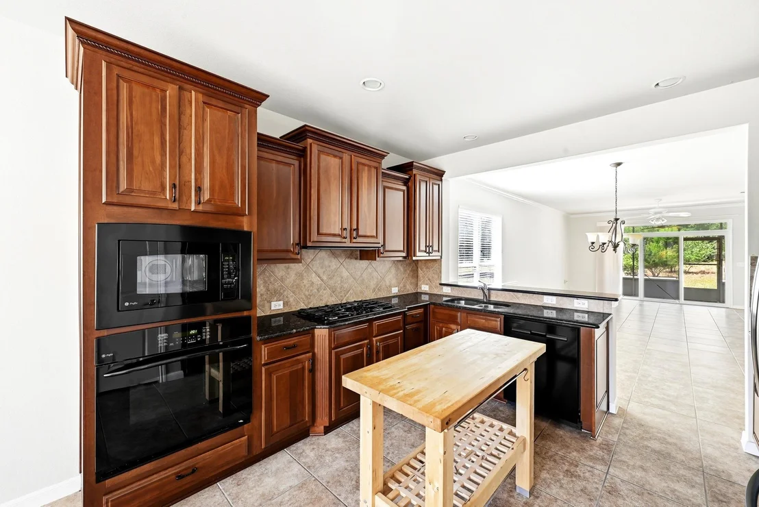 Photo of 321 Fieldstone DR