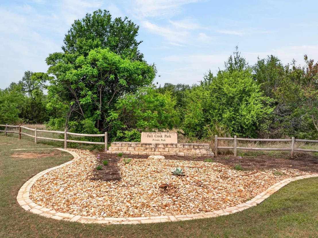 Photo of 1612 Fall Creek DR