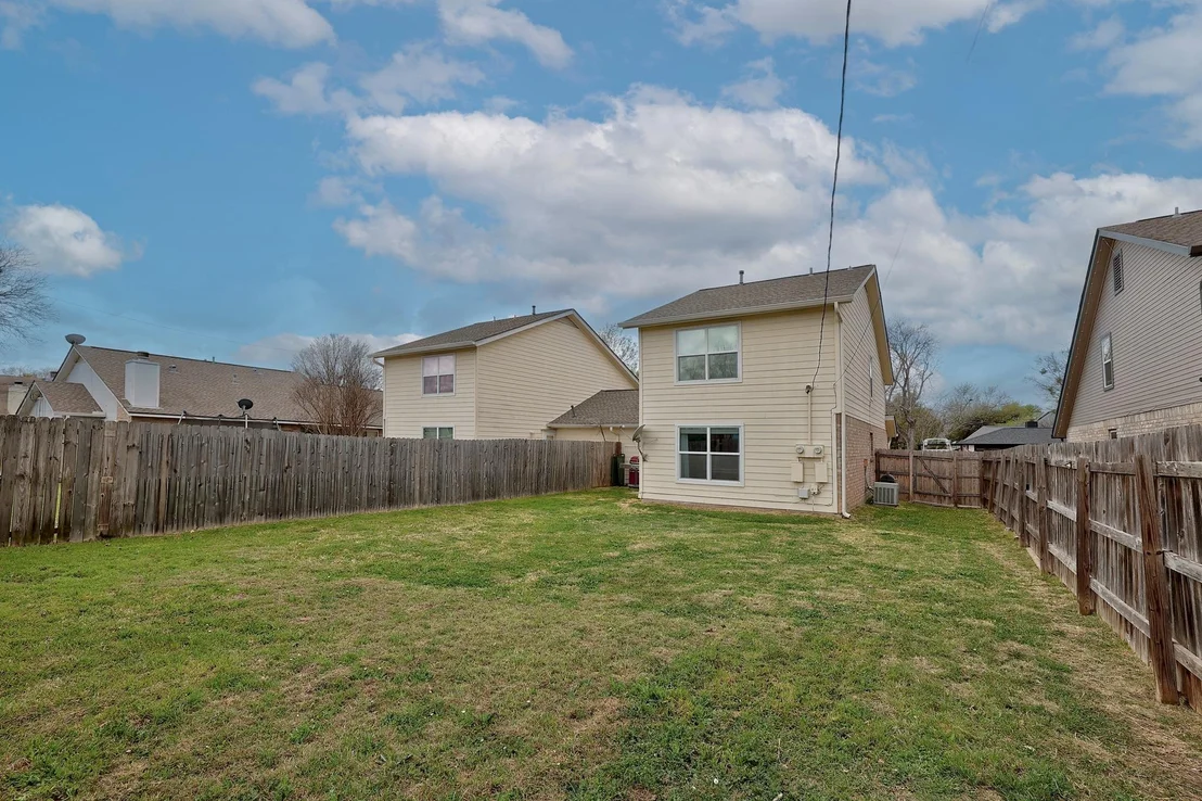 Photo of Unit AB at 703 Valley View DR