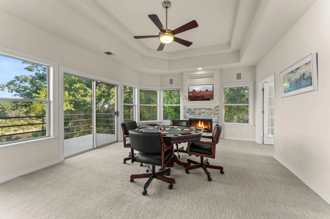 Photo of 15747 Booth CIR