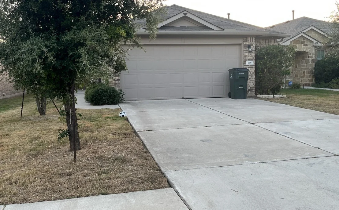 Photo of 216 Frederick DR