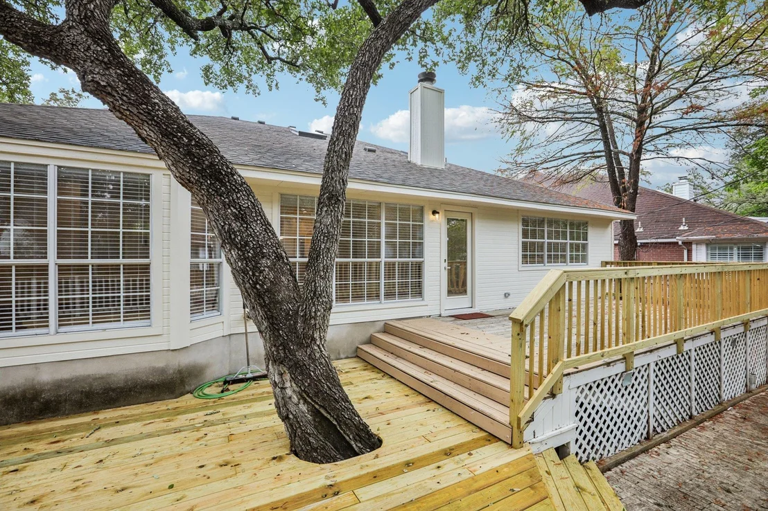 Photo of 8109 Isaac Pryor DR