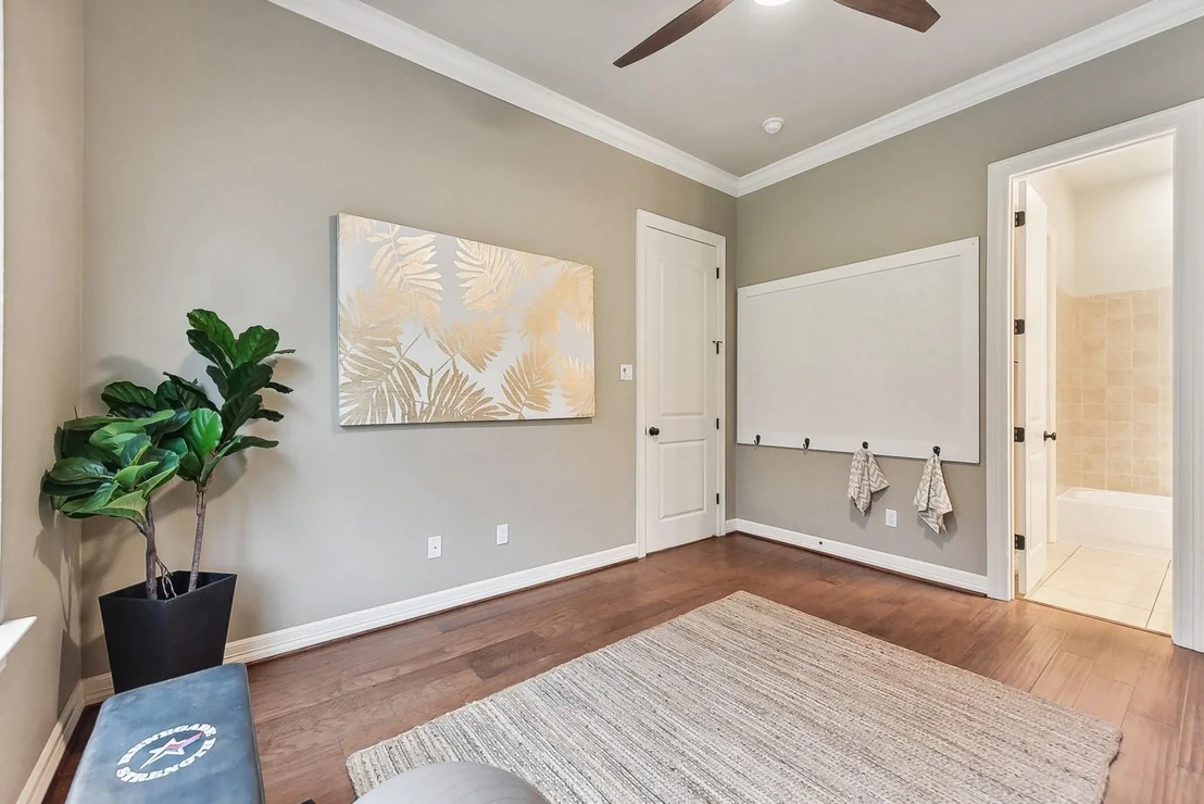 Photo of 2120 Park Place CIR