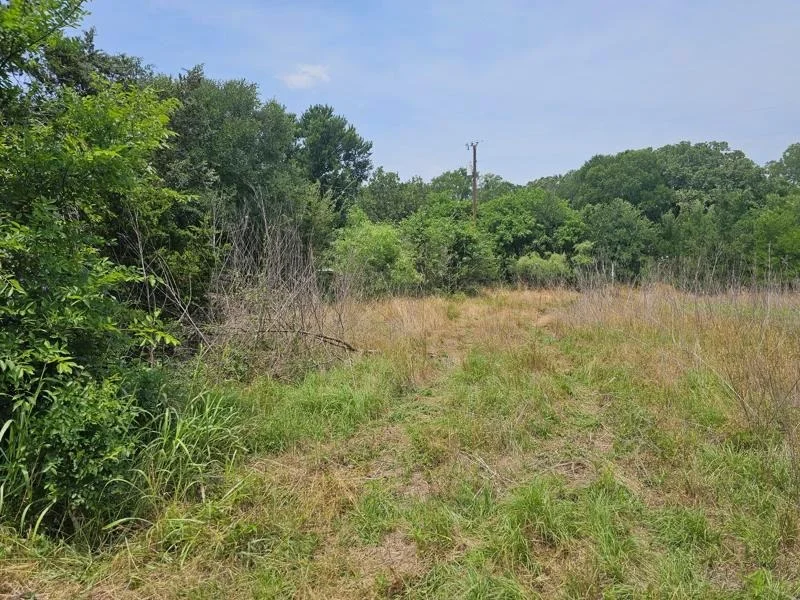 Photo of 953 Lower Elgin RD