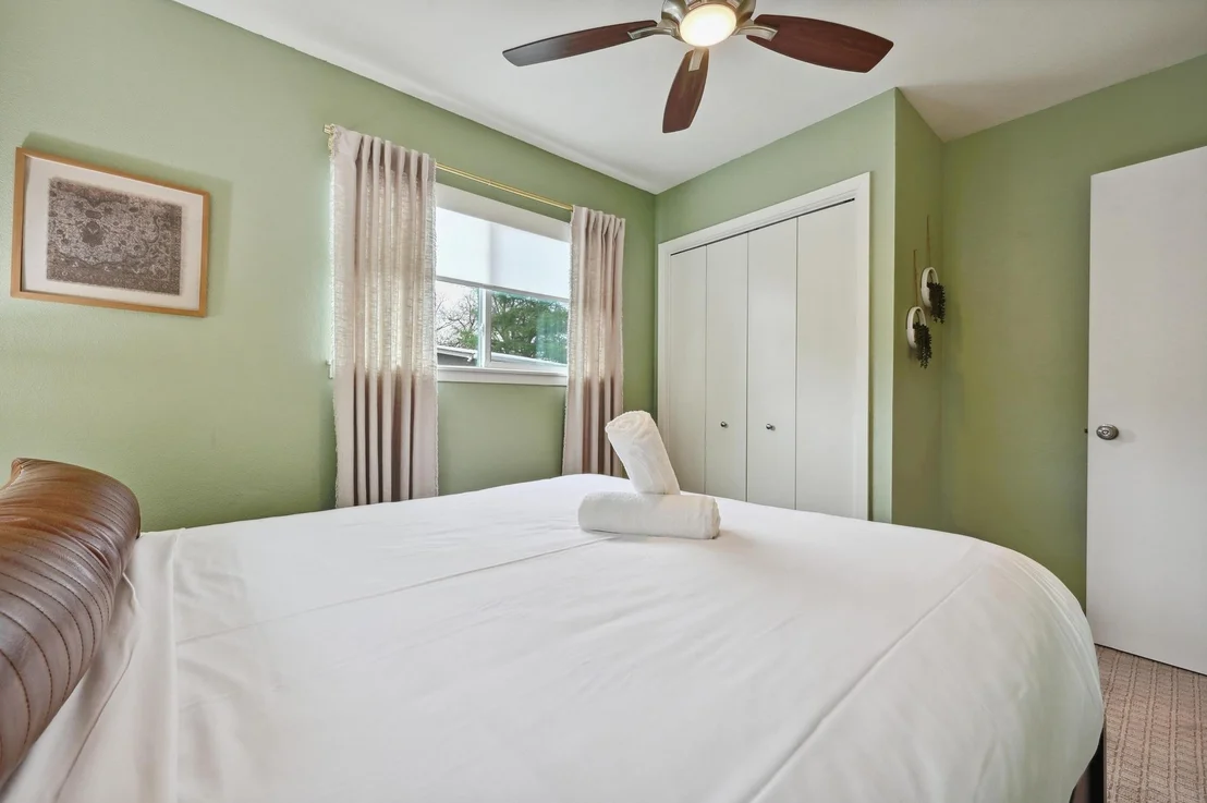 Photo of 2301 Trafalgar DR