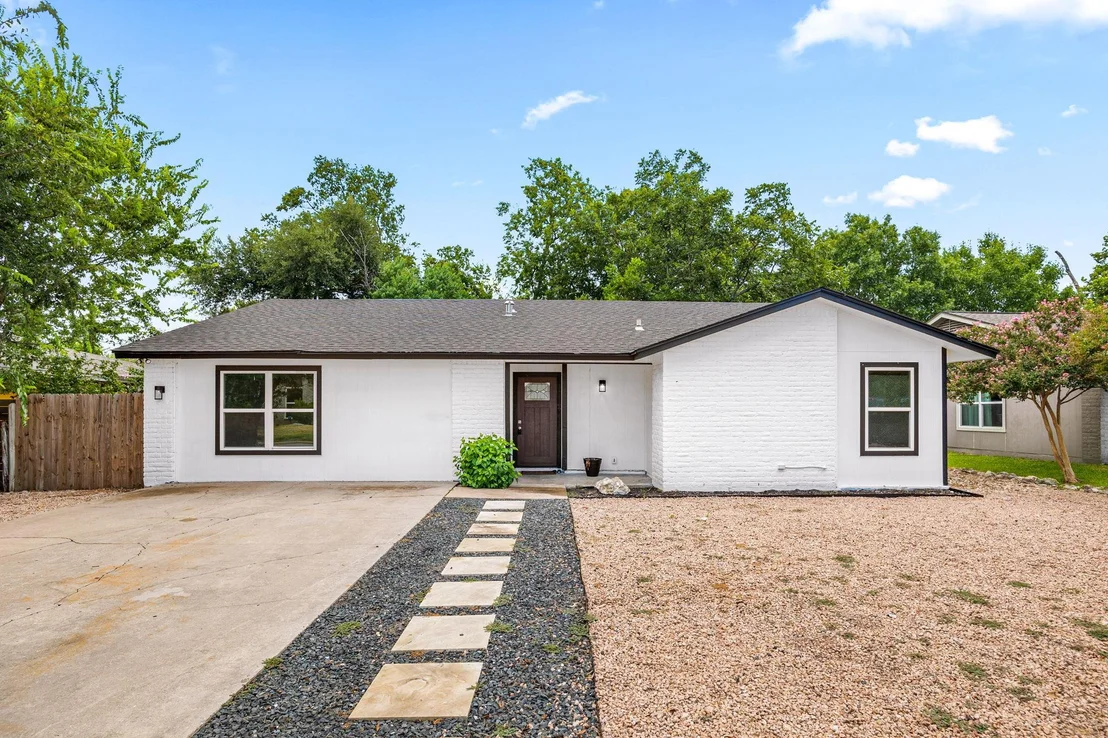 Photo of 1501 Sagebrush DR
