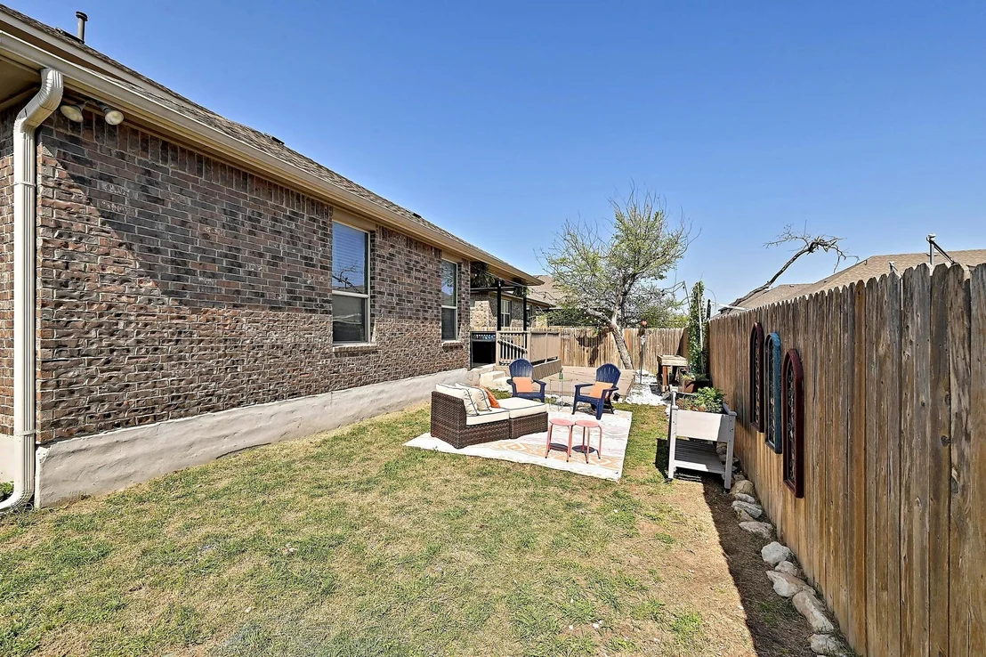 Photo of 2605 Etta May LN