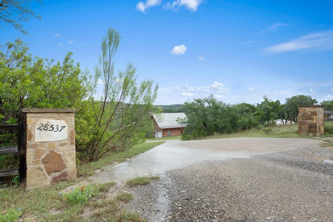 Photo of 28537 Paradise Manor DR