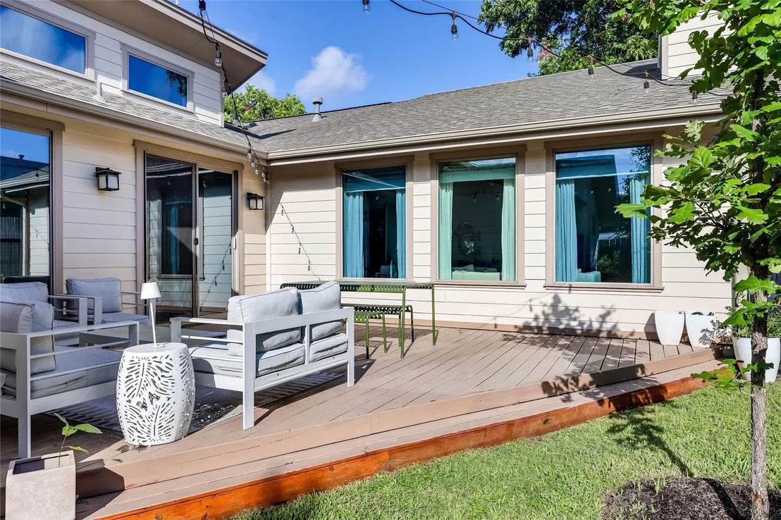 Photo of 5307 Aurora DR