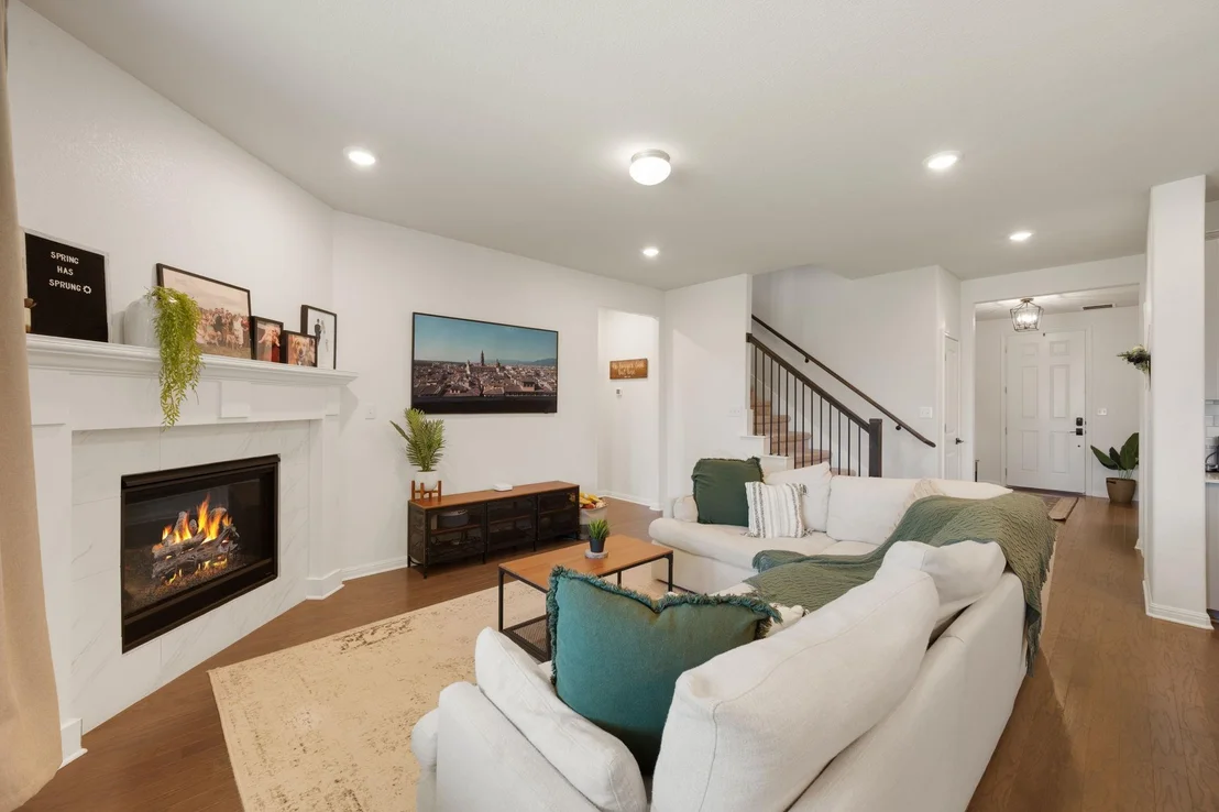 Photo of 229 Long Canyon LN