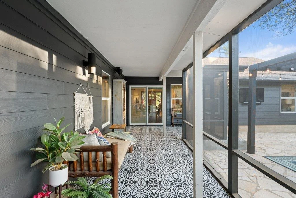 Photo of 2800 River RD