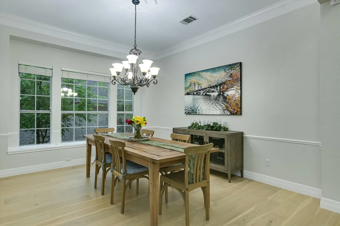 Photo of 2112 Cliffs Edge DR