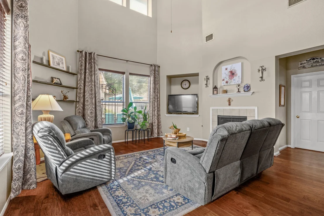 Photo of 1205 Augusta Bend DR