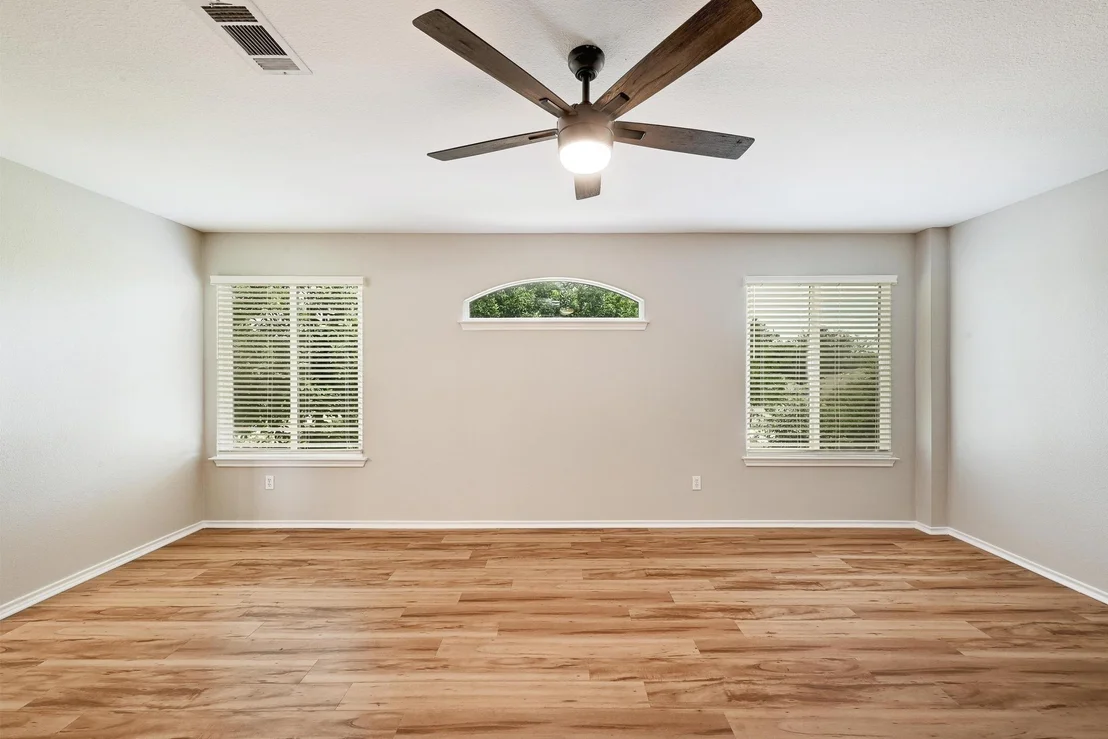 Photo of 7400 Spivey DR