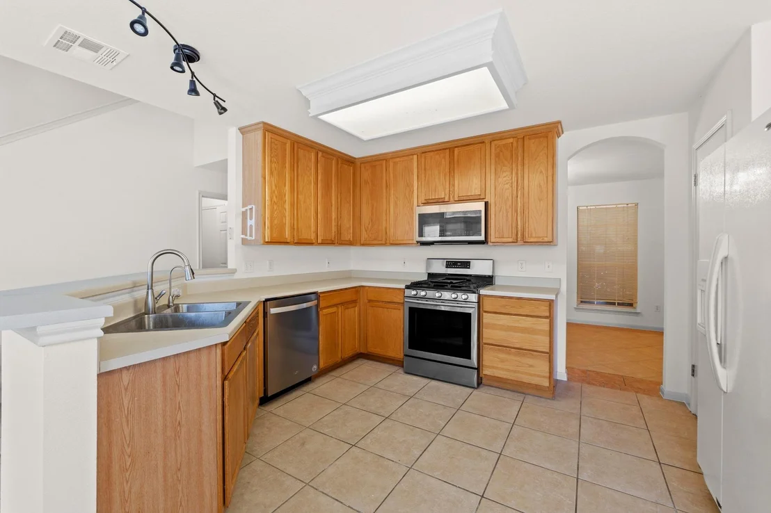 Photo of 202 E Custers Creek BND