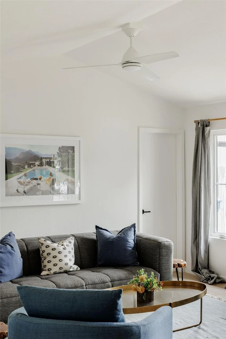 Photo of 500 Lakeshore DR