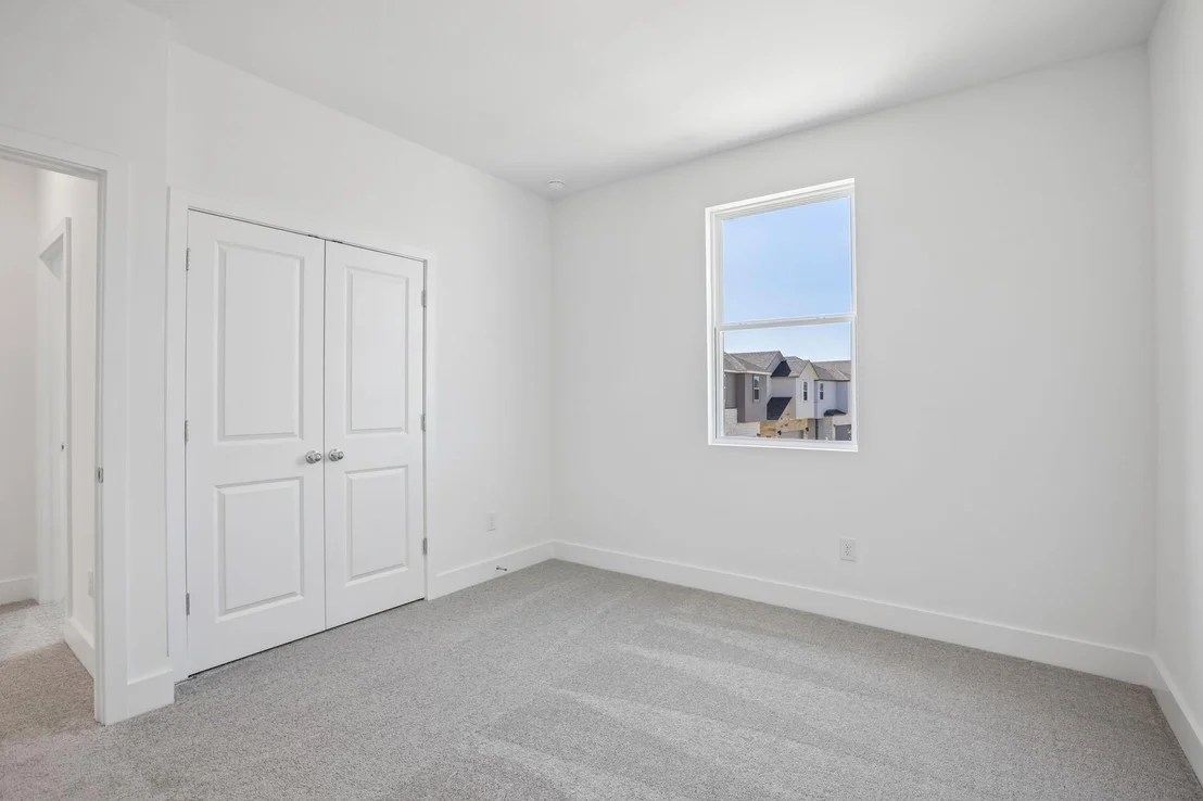 Photo of 125 Maverick Ave