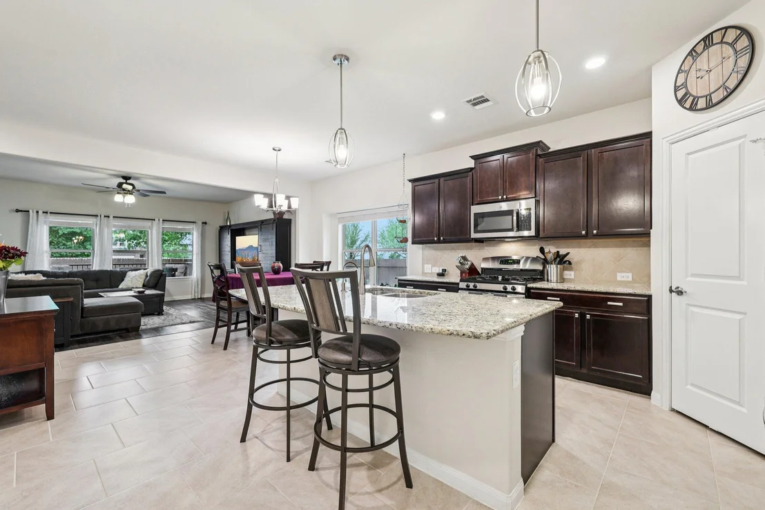 Photo of 10033 Gertrudis LOOP