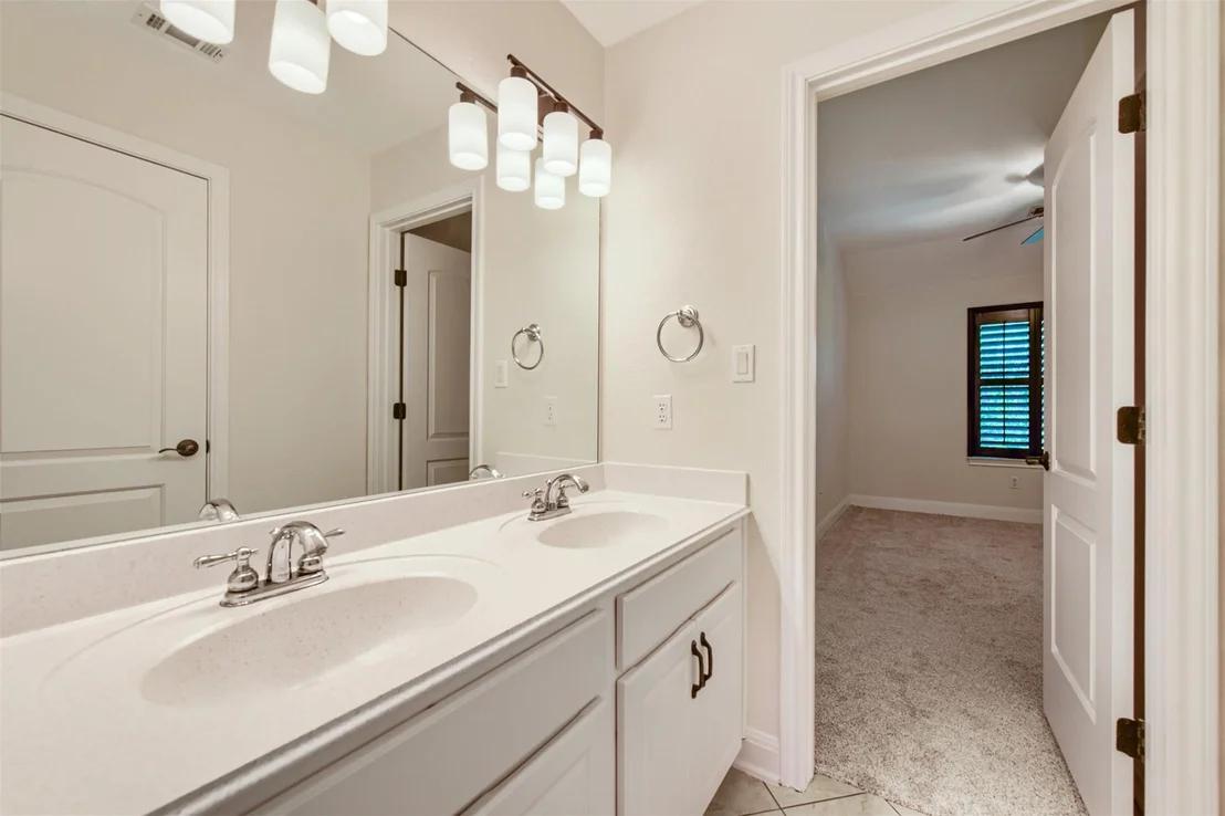 Photo of 107 Hensley DR