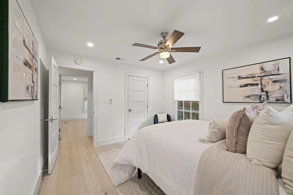 Photo of 2703 Oakhaven DR