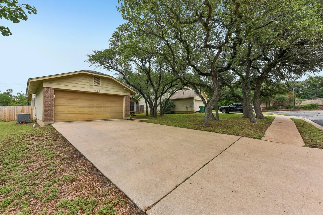 Photo of 3408 Larkspur WAY