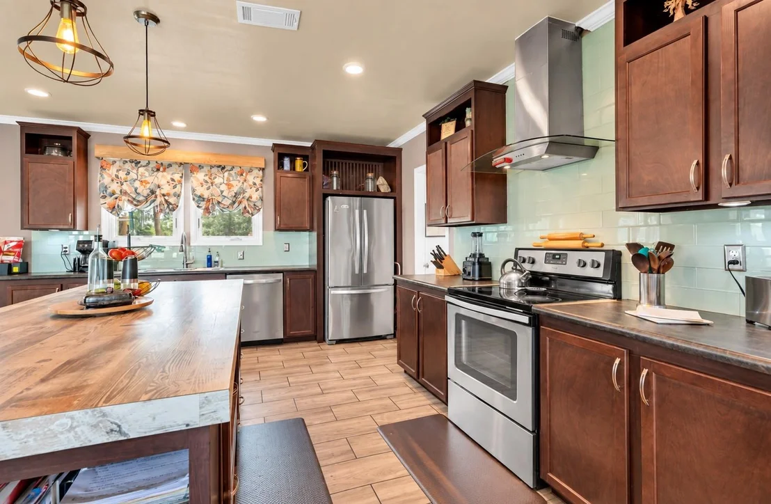 Photo of 213 River Front DR