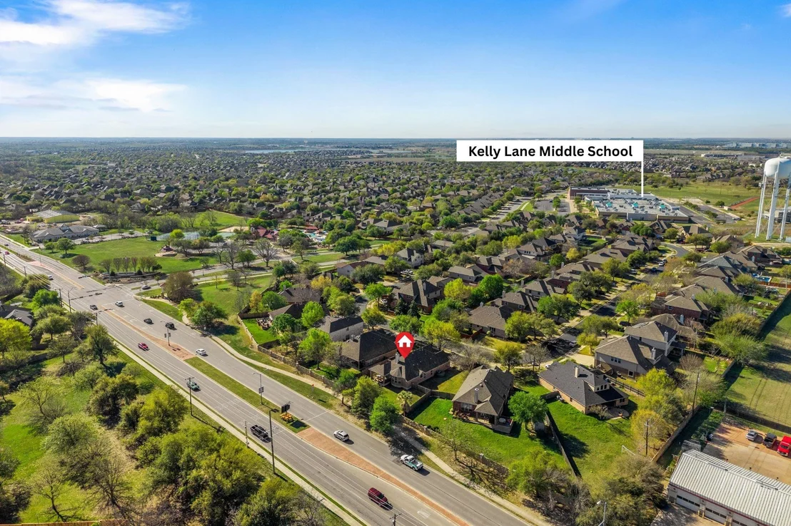 Photo of 2221 Village View LOOP