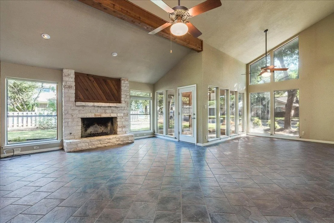 Photo of 7300 Tanbark CV