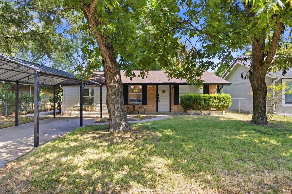Photo of 3206 Goodwin Ave