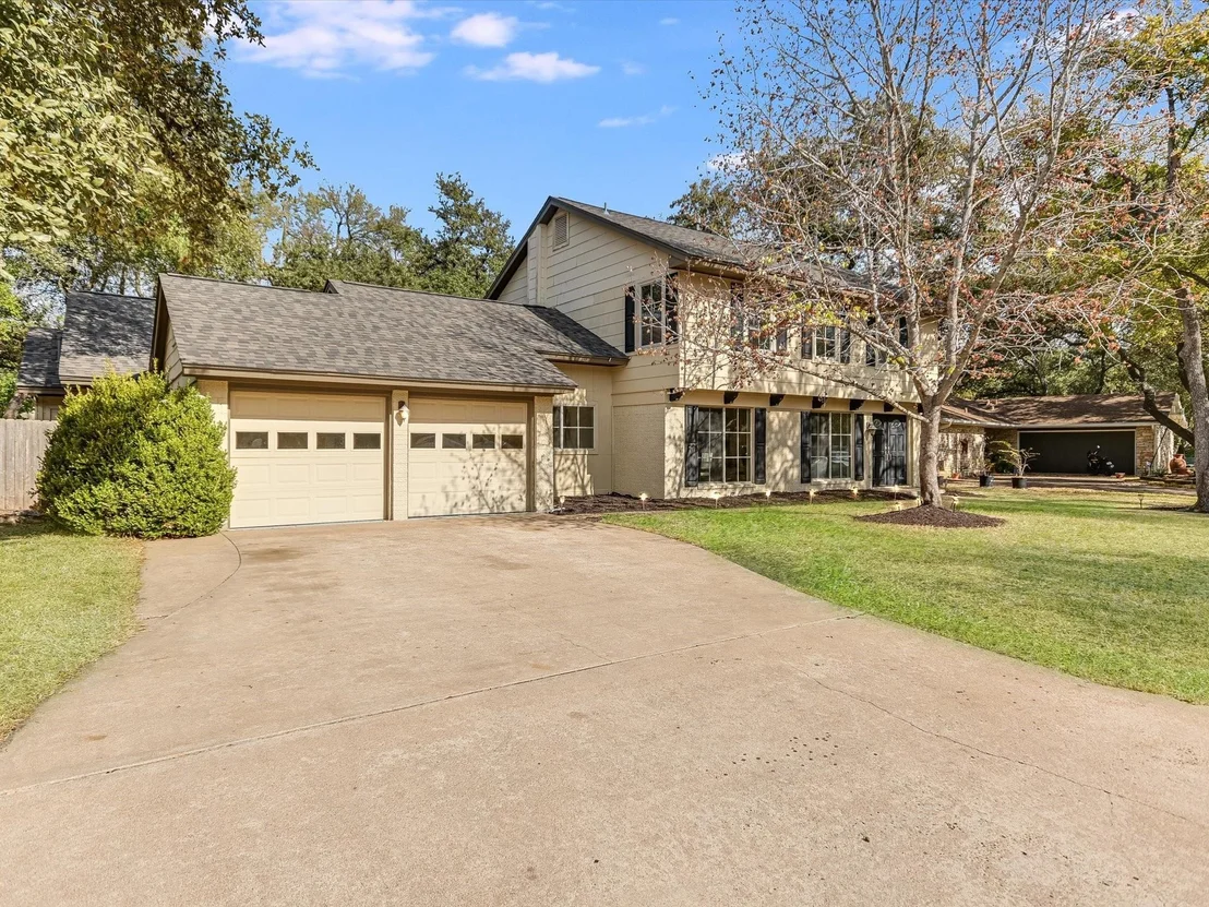 Photo of 8304 High Oak DR