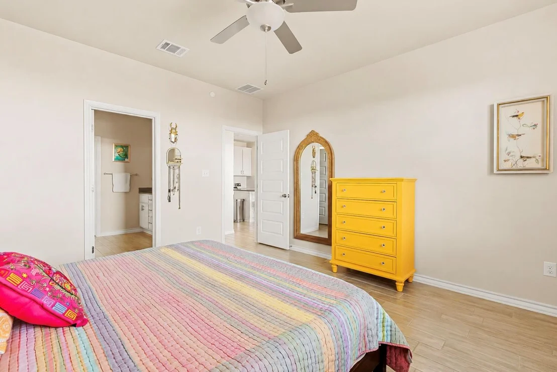Photo of 862 Pepperbark LOOP