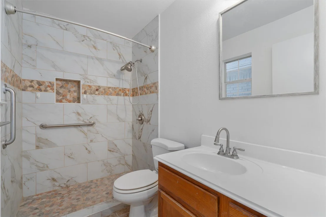 Photo of 101 Evergreen CIR