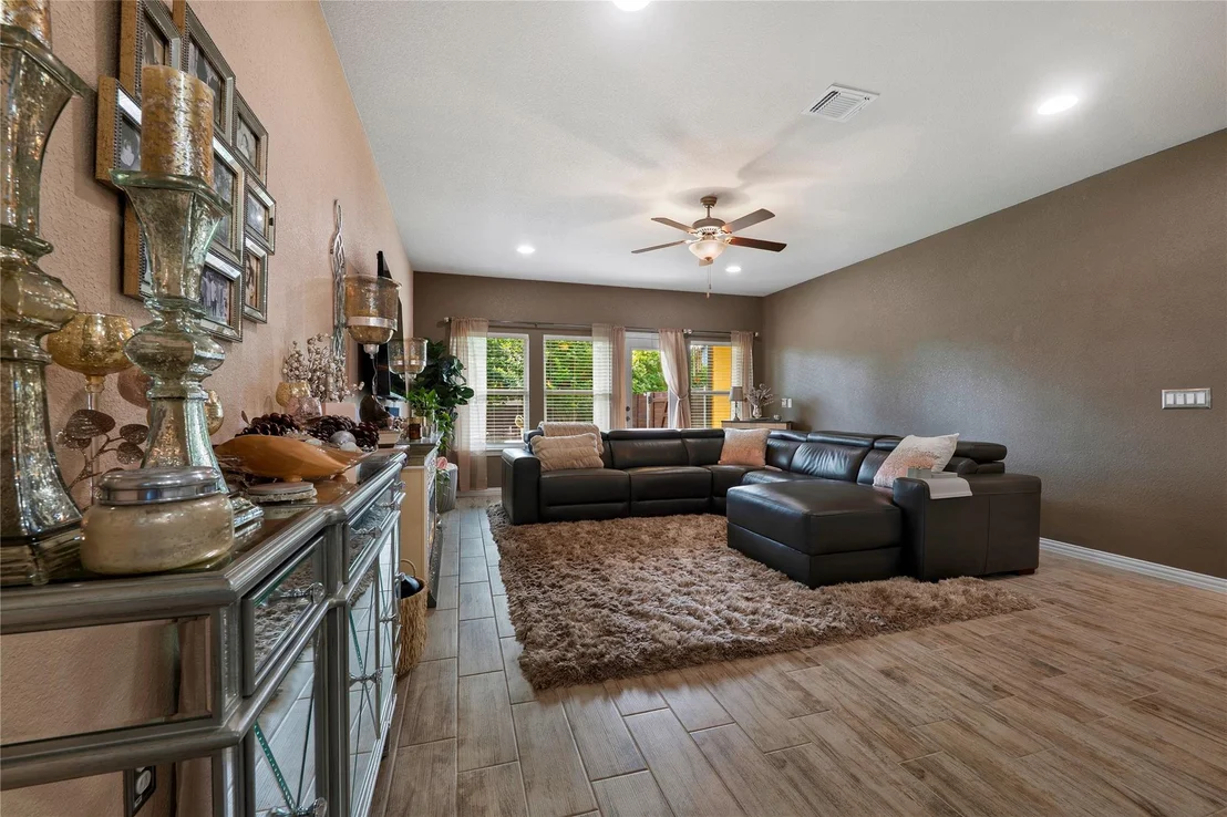 Photo of 8721 Sikes WAY