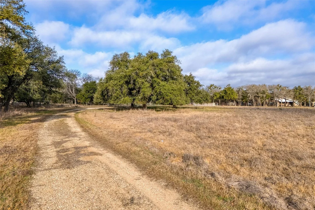 Photo of 30323 Live Oak TRL