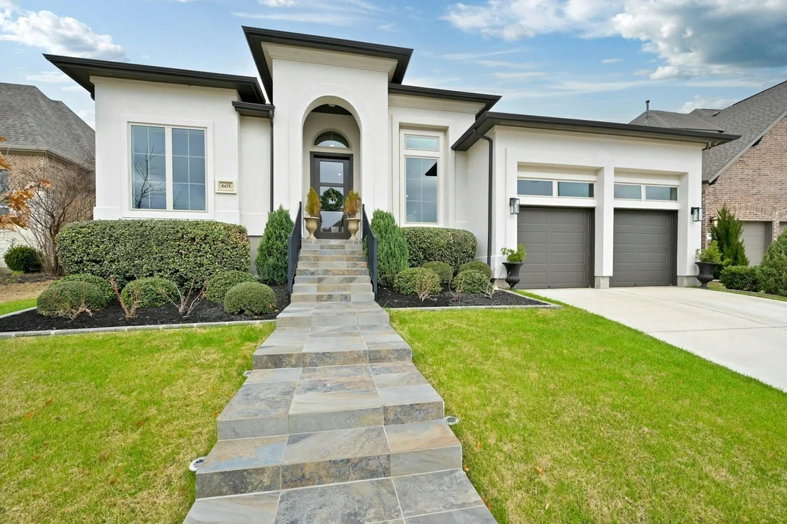 Photo of 605 Hiddencreek WAY