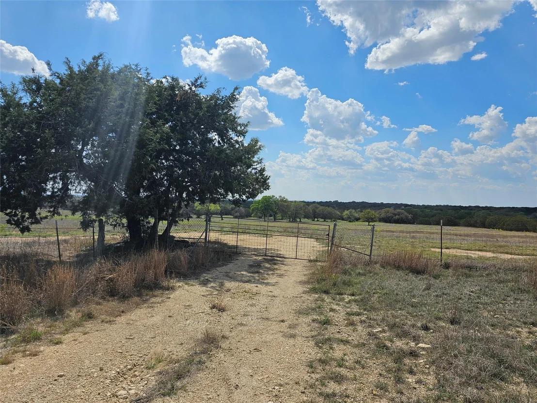 Photo of 1290 County Road 4765