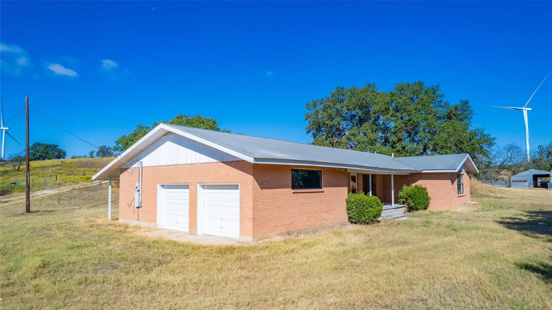 Photo of 490 County Road 332