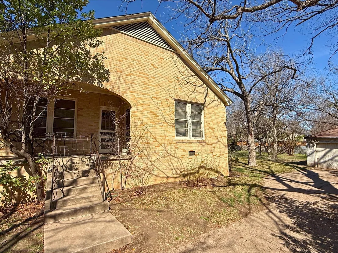 Photo of 1604 Dywer Ave