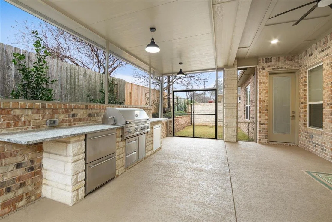 Photo of 3008 Legend Oaks BLVD