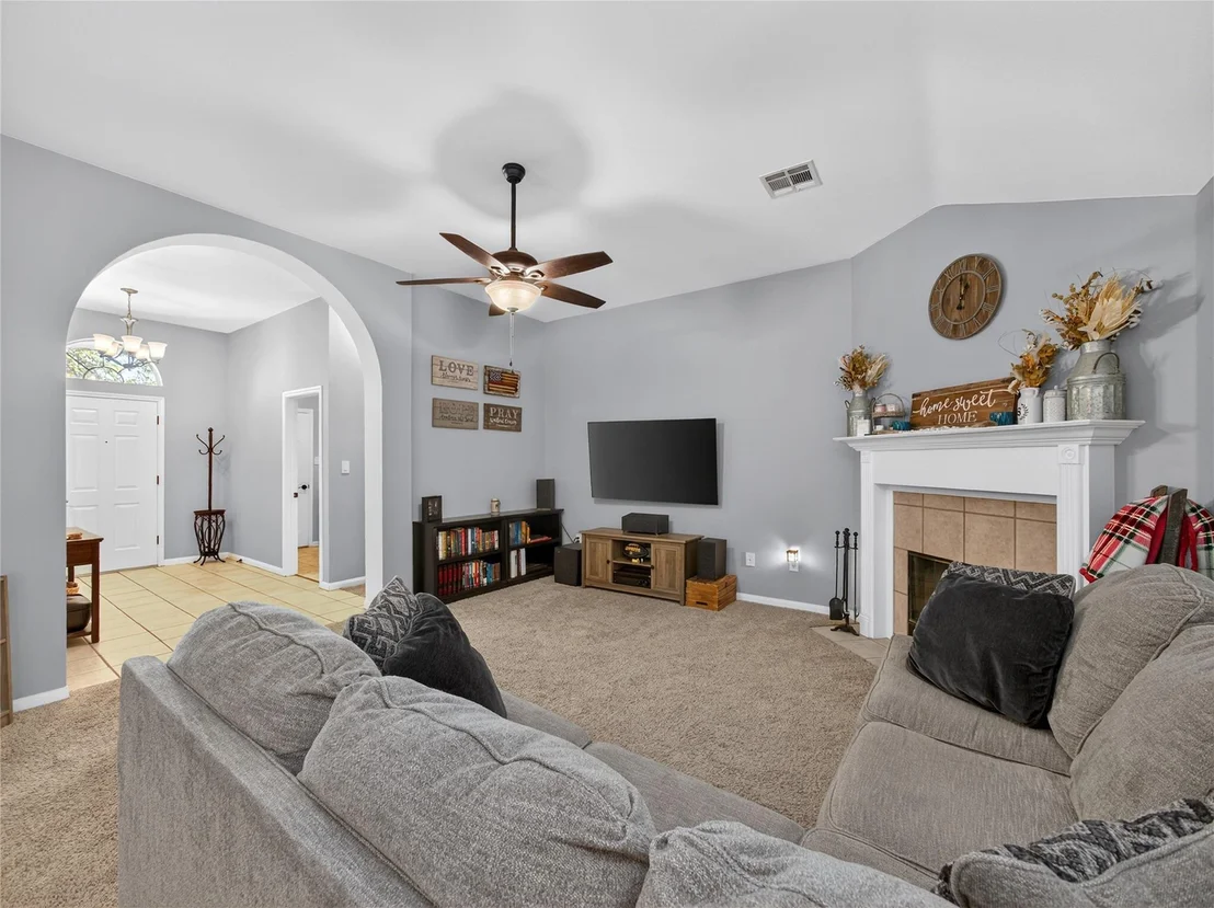 Photo of 2407 Kingsbury DR