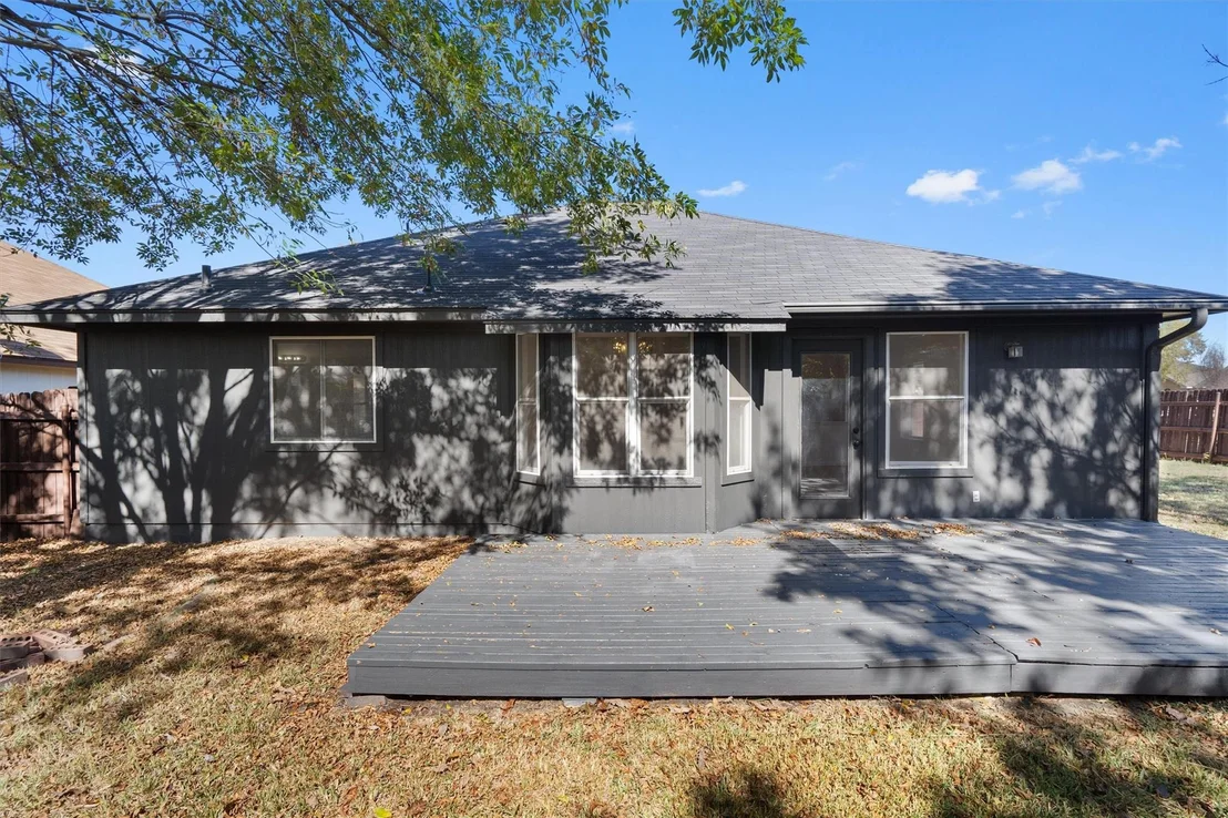 Photo of 101 Evergreen CIR