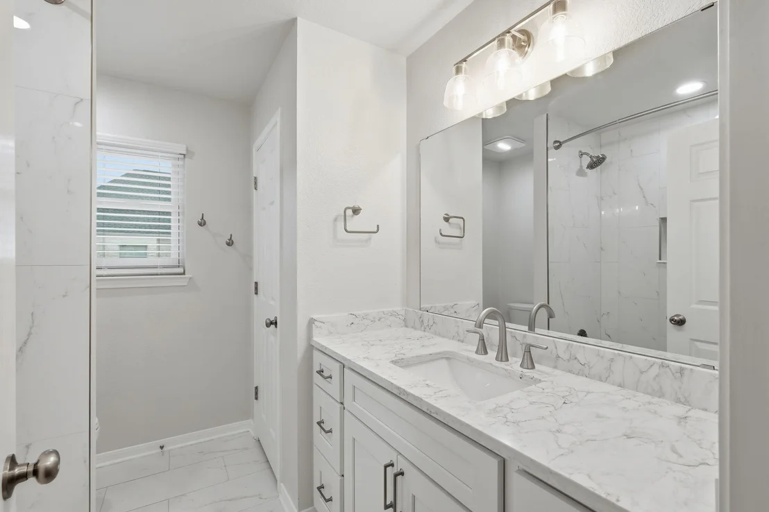 Photo of 102 Bosque DR