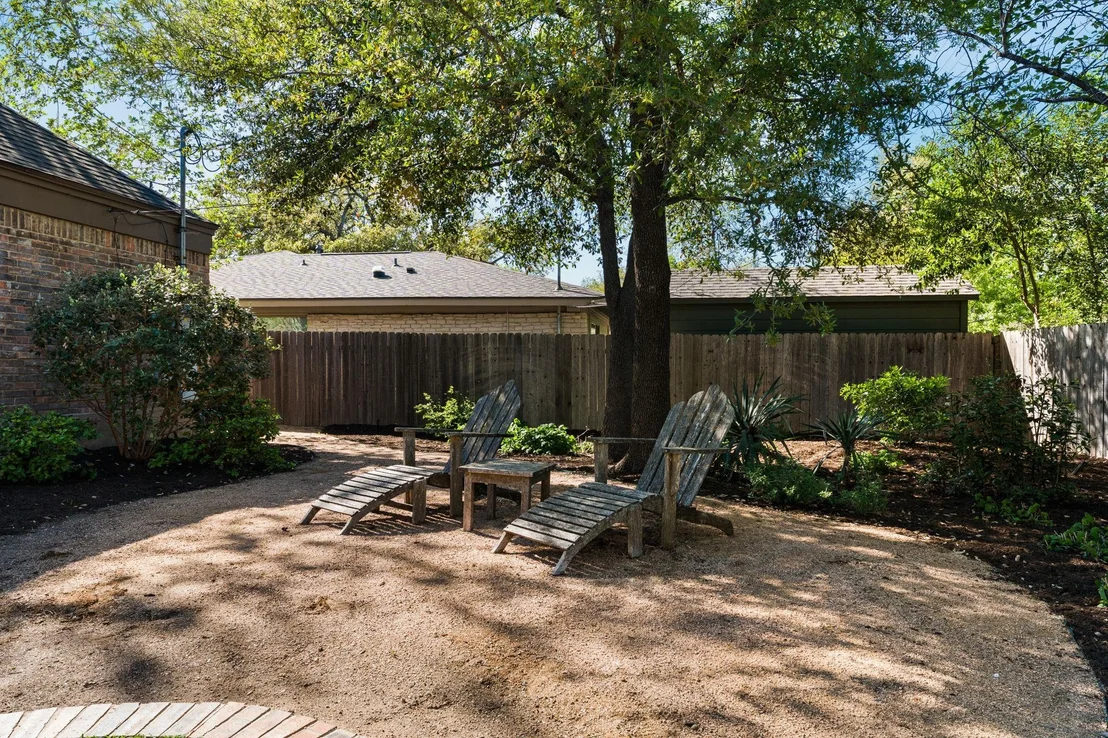 Photo of 4216 Tallowood DR