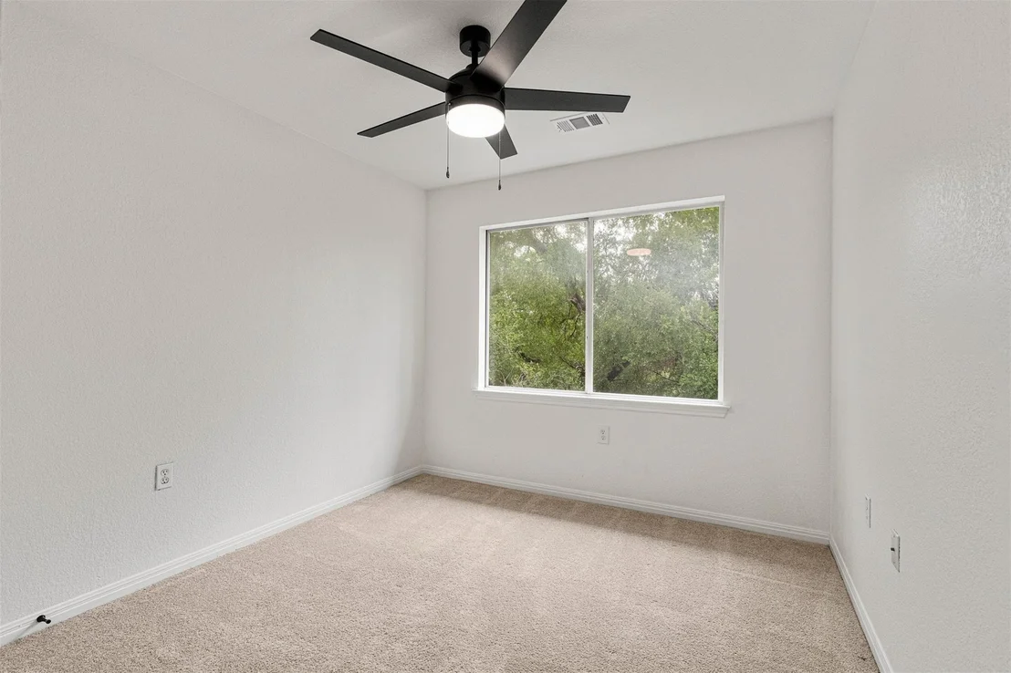 Photo of 3003 Glen Rae ST