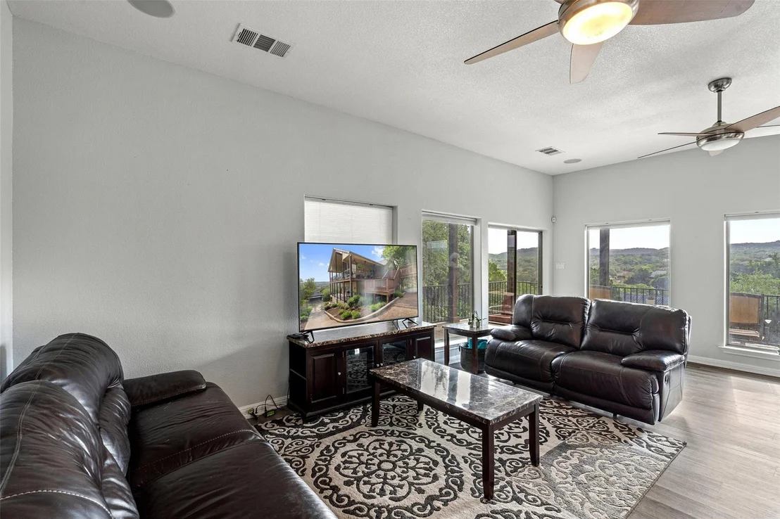 Photo of 11102 Hill Dr